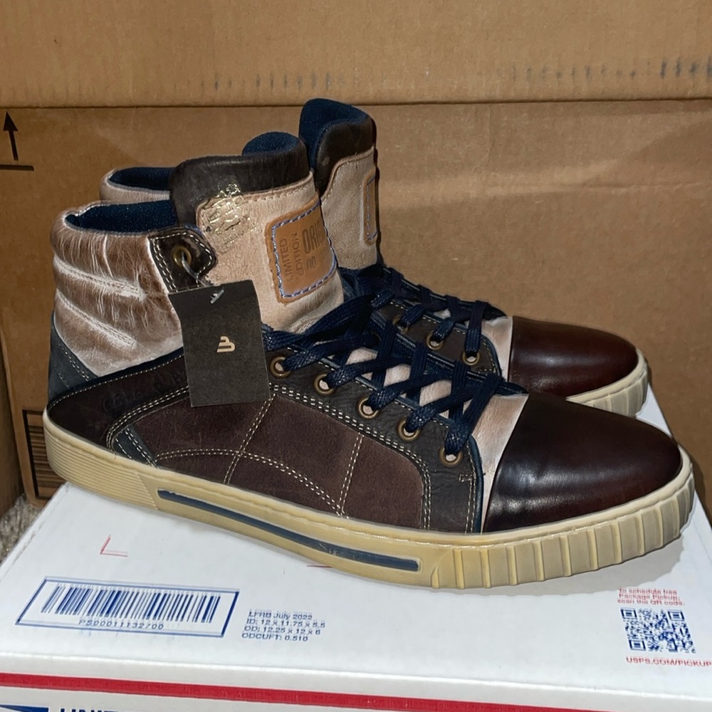 Bullboxer sneakers size 12